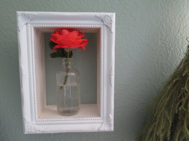 The box is a beautiful way to display flowers.