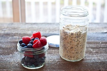 chia and oatmeal overnight oats