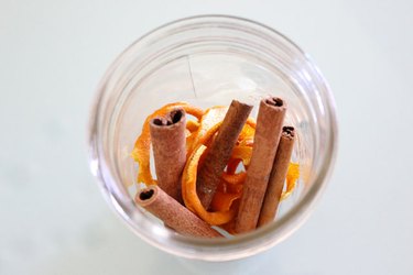 cinnamon sticks