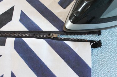 press along zipper