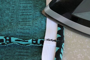 press the elastic