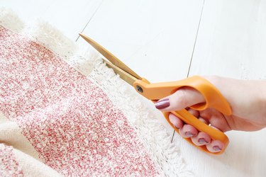 Finish your round towel
