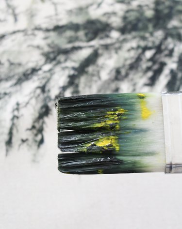 Bristles using dry brush technique