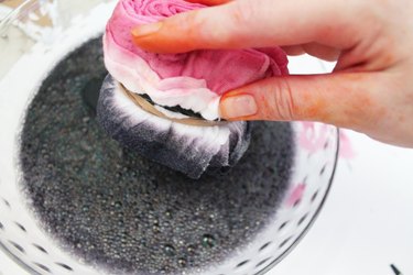 dyeing fabric