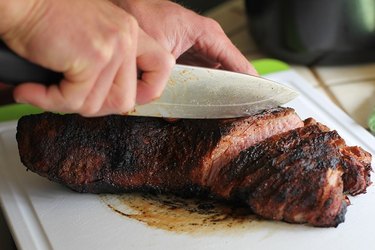 tri-tip being sliced