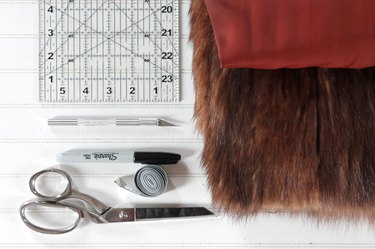 materials needed for fur hat