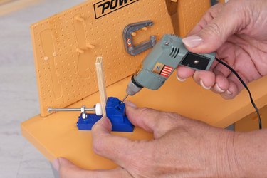 using the pocket-hole jig