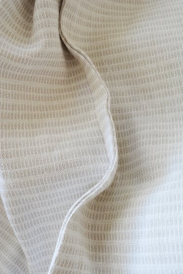 French hem to join the two panels.