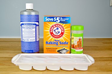 Materials for 3 ingredient toilet cleaning bombs