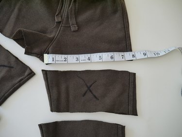measuring the thigh