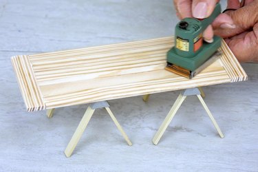 sand the table top