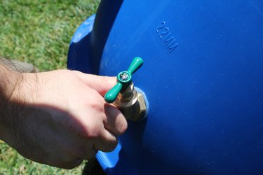 Attaching the drain.