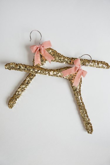 Complete sequin hangers
