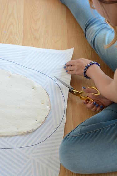 Cut out the fabric