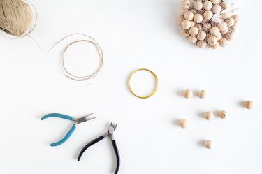DIY Beaded Christmas Mini Wreath