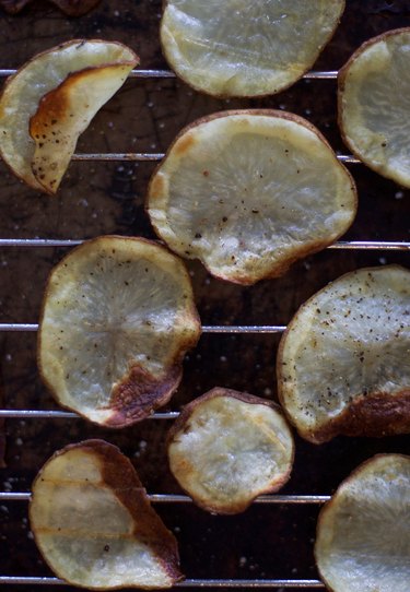 How to Make Healthy Potato Chips