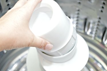 how to clean a top-loading washing machine with natural ingredients