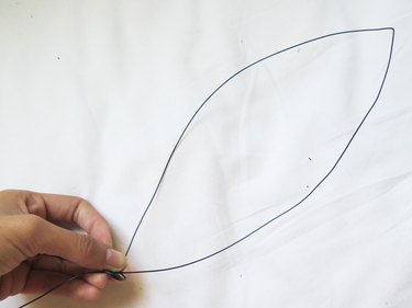 The bunny ear shape.