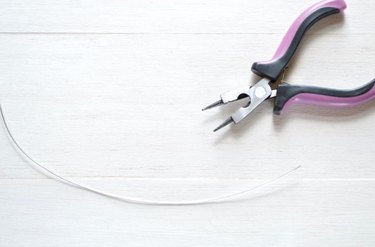 How to Wire Wrap a Quartz Crystal Point