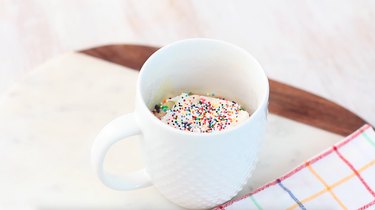 funfetti mug cake with sprinkles