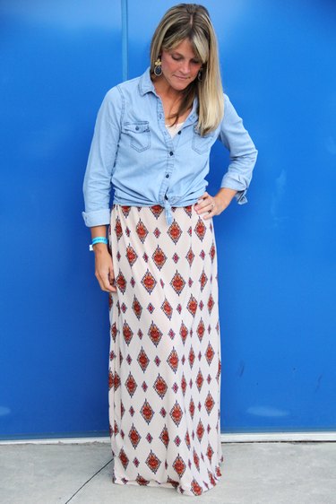 Woman wearing maxi skirt