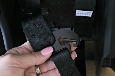 Child's car seat buckle