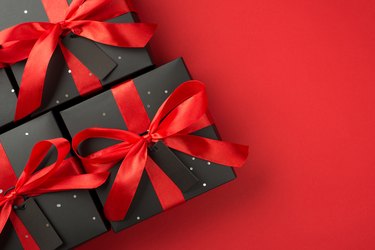 How to Buy Presents for Out of Town Family or Friends