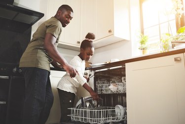 How to Sanitize Dishwashers