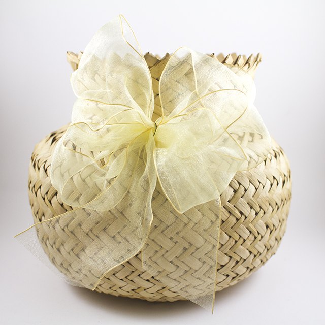 how to tie gift basket bow