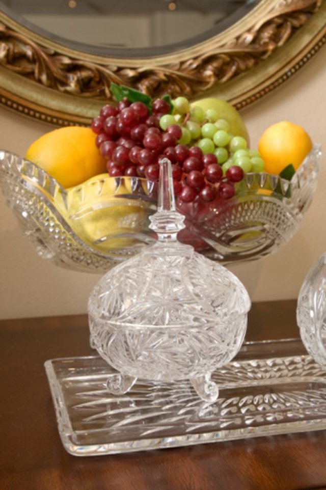 What Can Be Used to Decorate a Crystal Bowl? | ehow