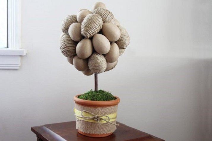 Jute and Burlap Egg Tree