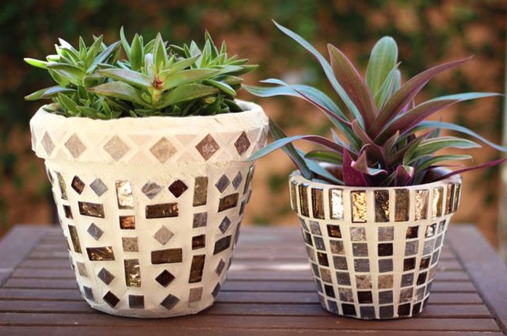 Mosaic pots.